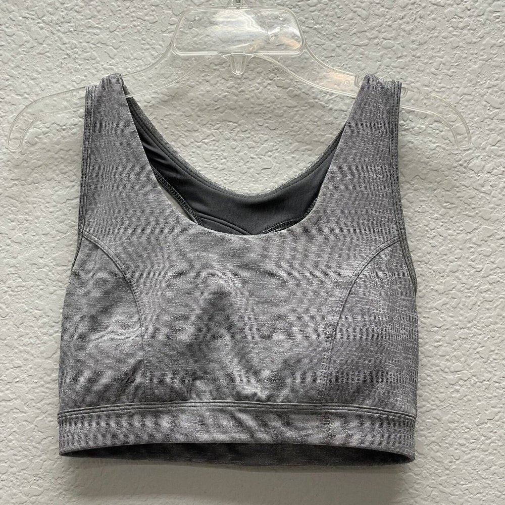 Tek Gear Womens Active Sports Bra Size Medium Keyhole Racerback Gray Silver a